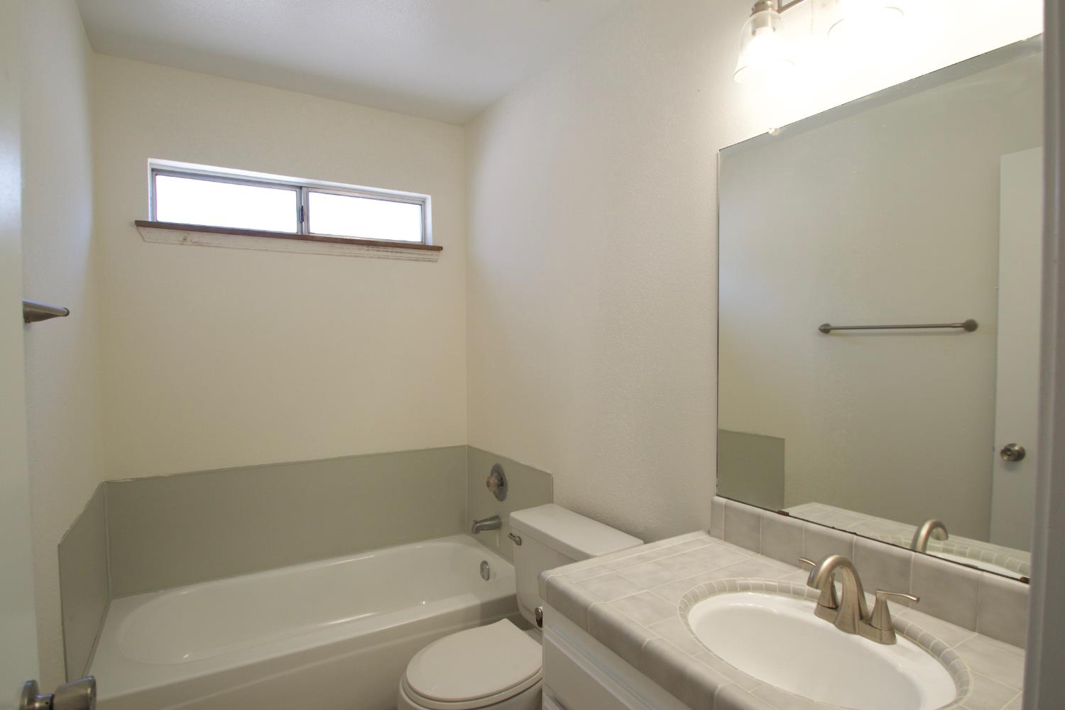 5334 N Gates Ave, Fresno, CA 93722