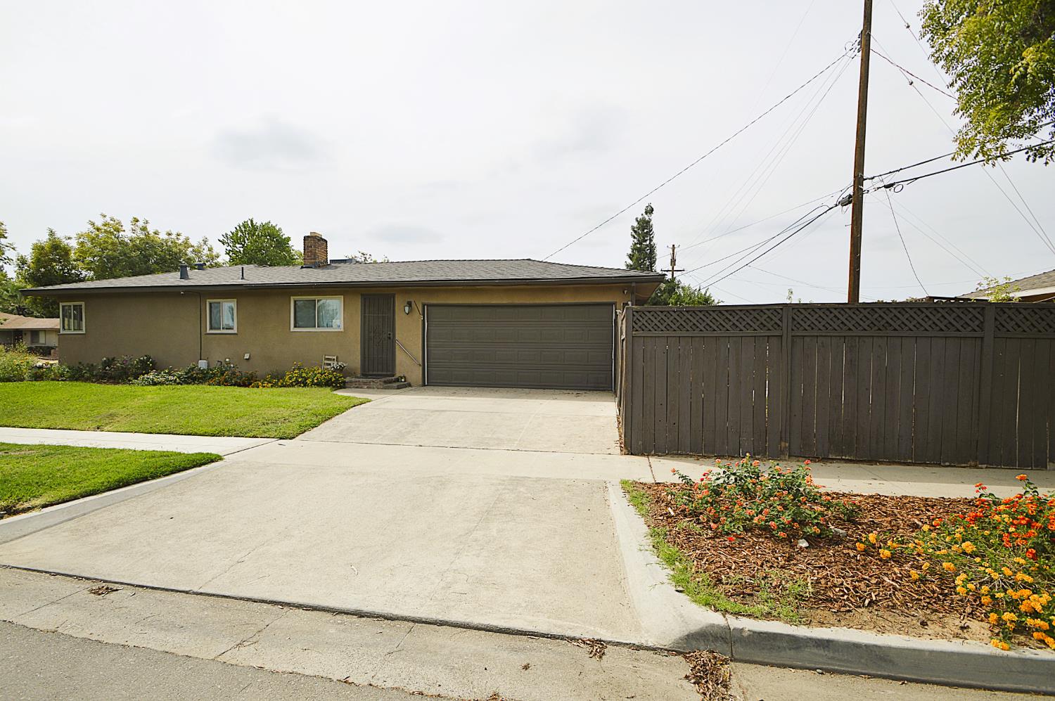 1708 W Andrews Ave, Fresno, CA 93705