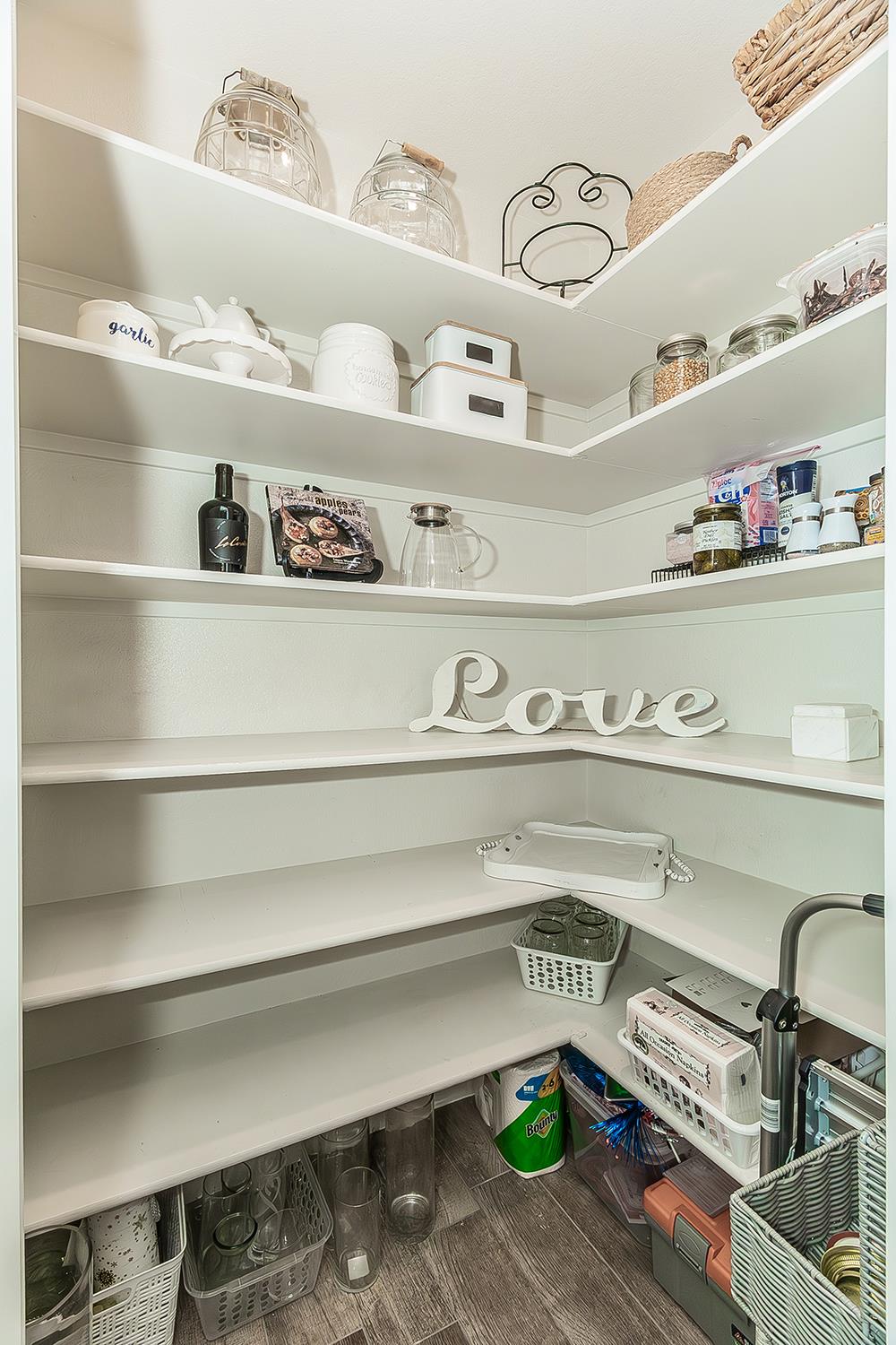 1363 E Via Prato Dr, Fresno, CA 93730