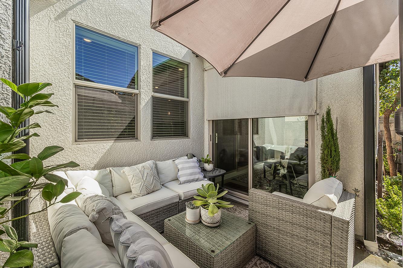 1363 E Via Prato Dr, Fresno, CA 93730