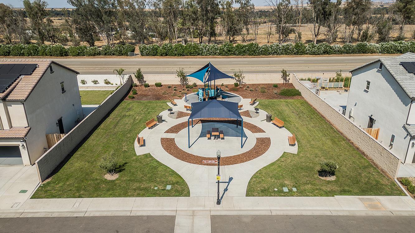 1363 E Via Prato Dr, Fresno, CA 93730