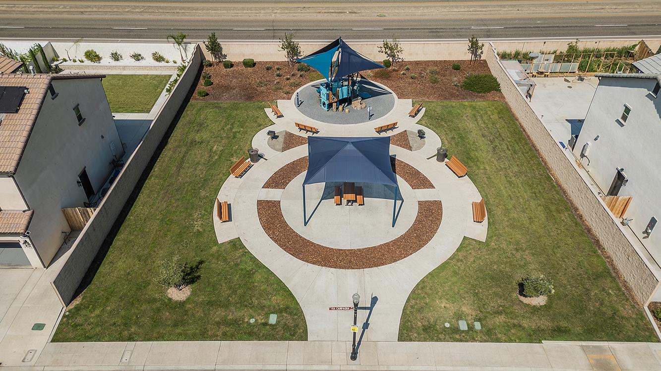 1363 E Via Prato Dr, Fresno, CA 93730