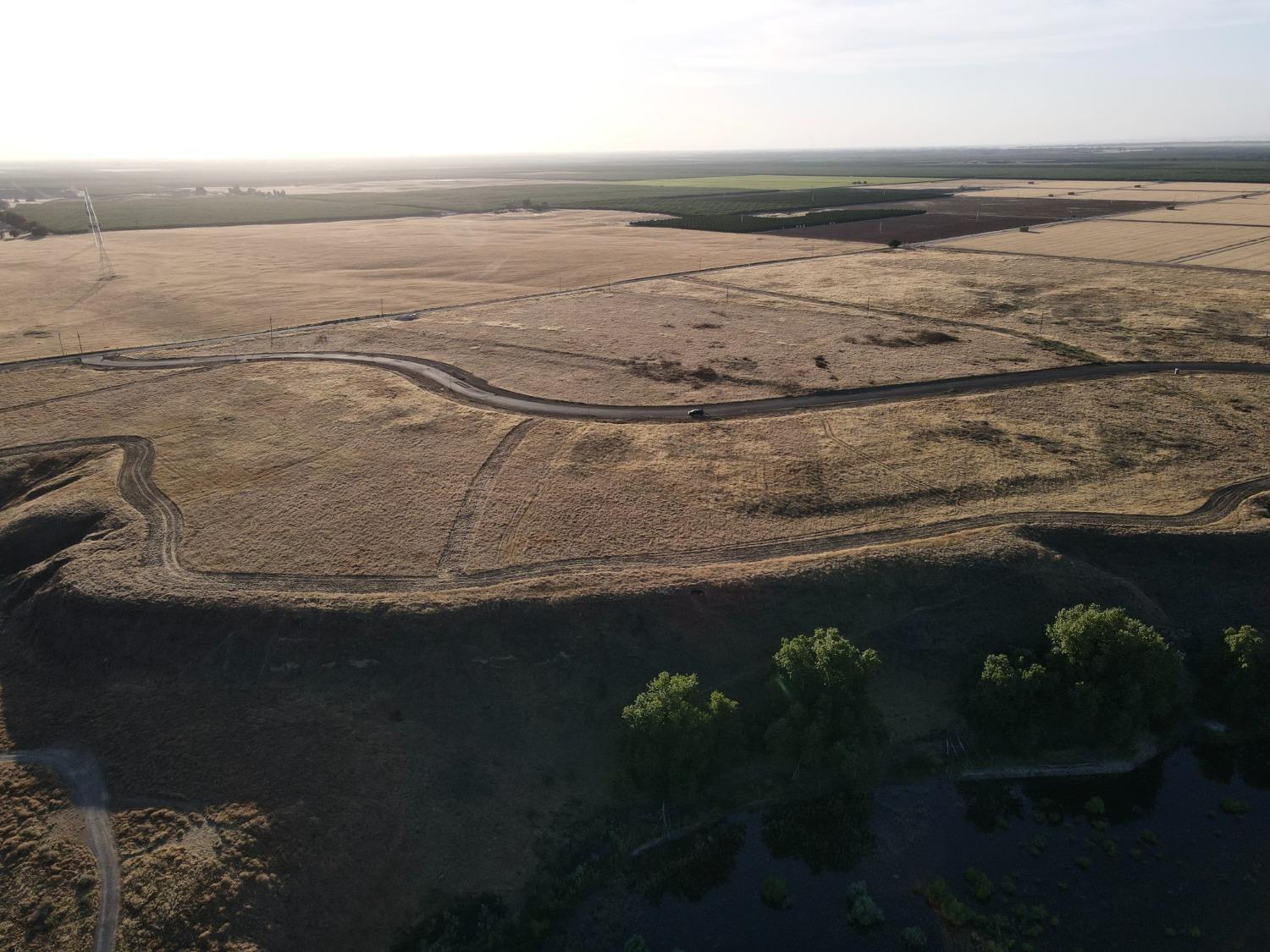 1 River Estate Dr, Madera, CA 93636