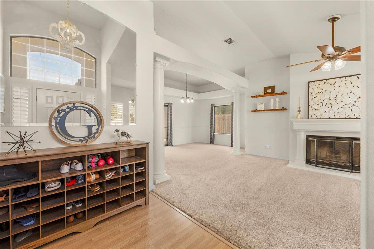 2562 Mesa Ave, Clovis, CA 93611