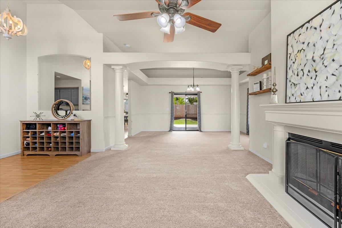 2562 Mesa Ave, Clovis, CA 93611