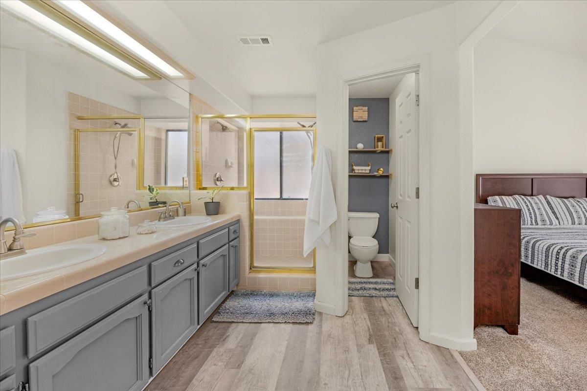 2562 Mesa Ave, Clovis, CA 93611