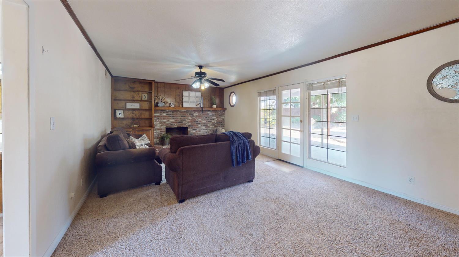 188 Lyon, Sanger, CA 93657