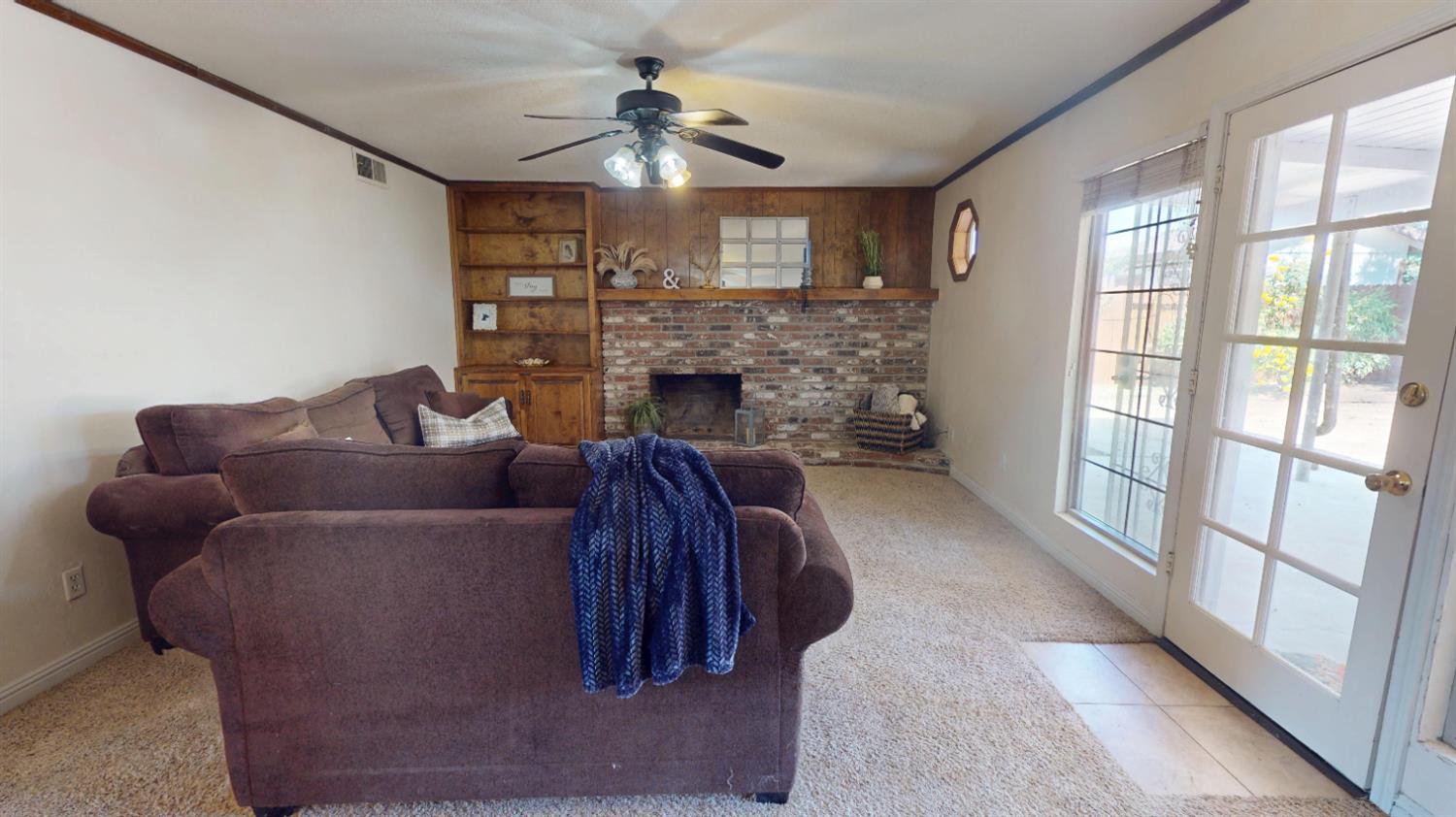 188 Lyon, Sanger, CA 93657