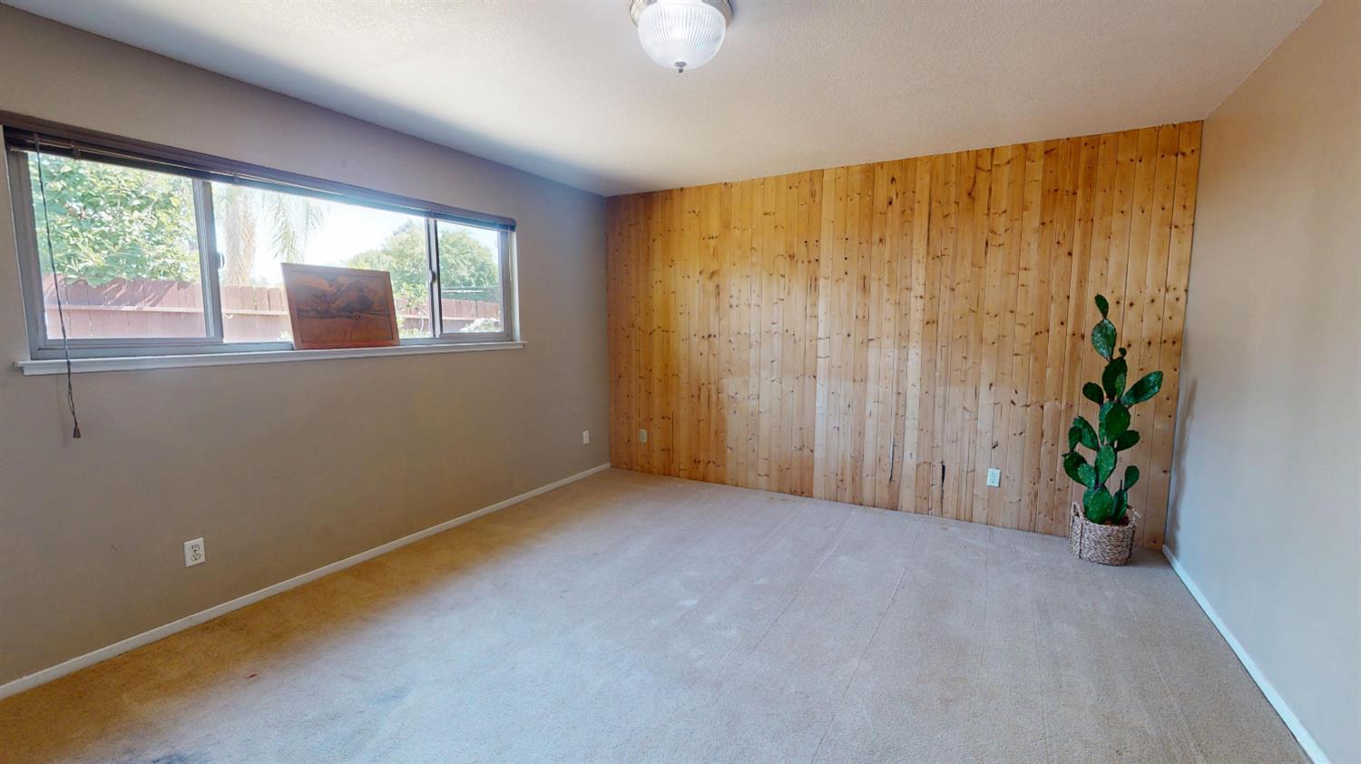 188 Lyon, Sanger, CA 93657