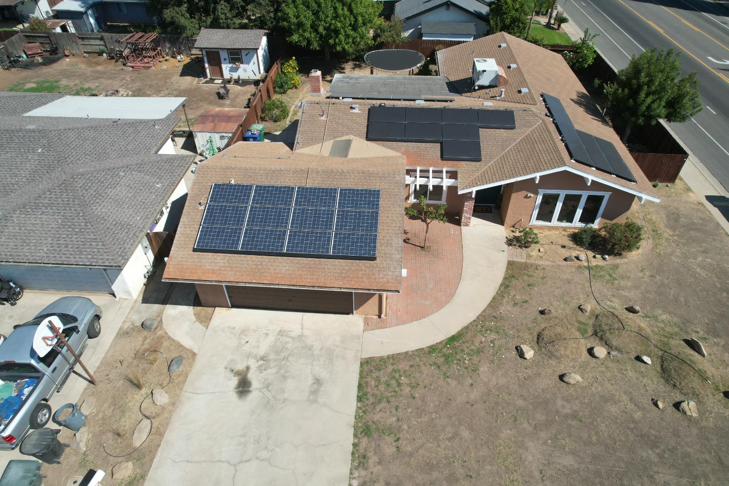 188 Lyon, Sanger, CA 93657