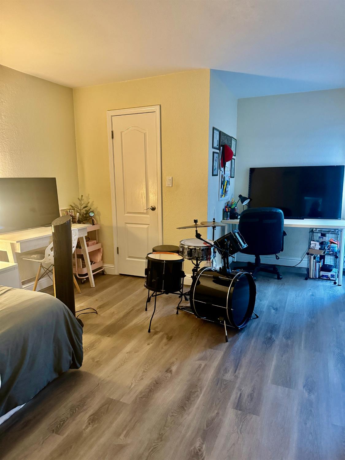 7166 N Fruit Ave #160, Fresno, CA 93711