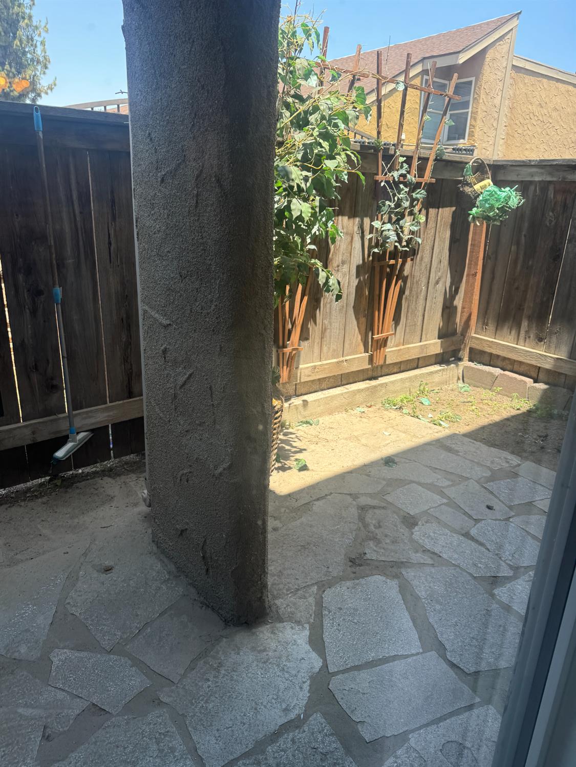 7166 N Fruit Ave #160, Fresno, CA 93711