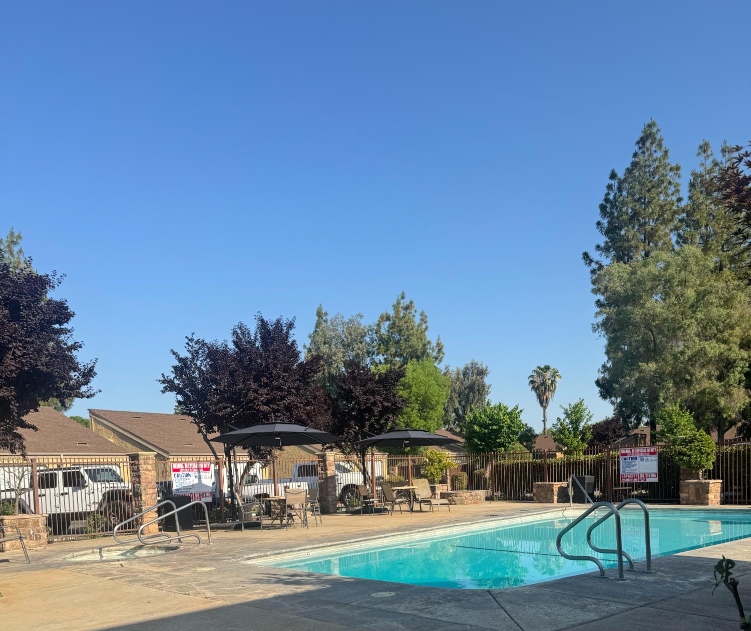 7166 N Fruit Ave #160, Fresno, CA 93711