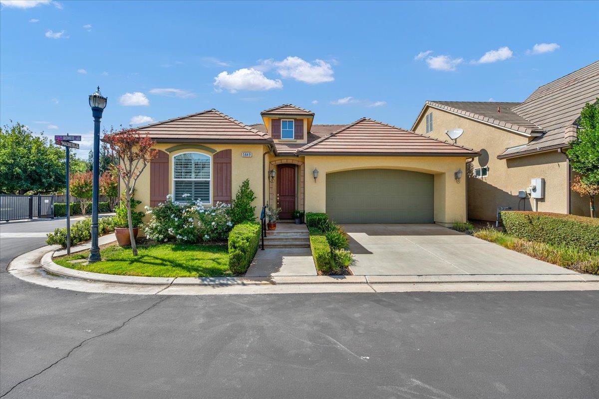 5649 N Romeo Ln, Fresno, CA 93711