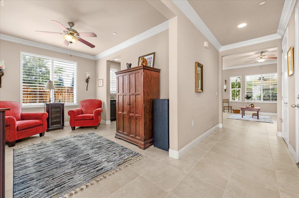 5649 N Romeo Ln, Fresno, CA 93711