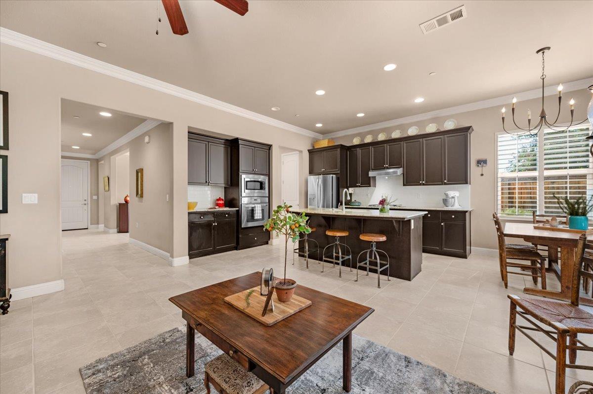 5649 N Romeo Ln, Fresno, CA 93711