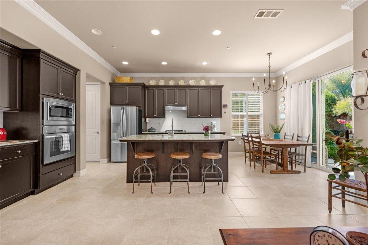 5649 N Romeo Ln, Fresno, CA 93711