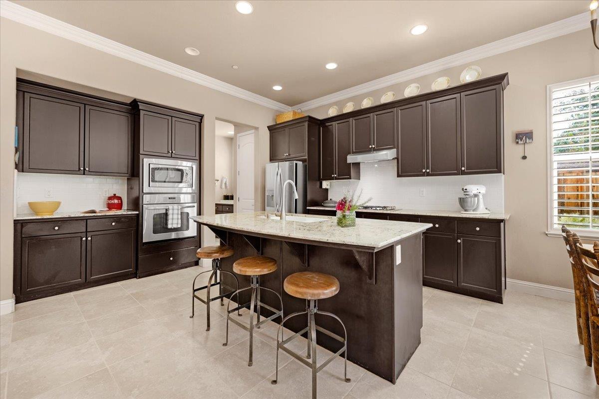 5649 N Romeo Ln, Fresno, CA 93711