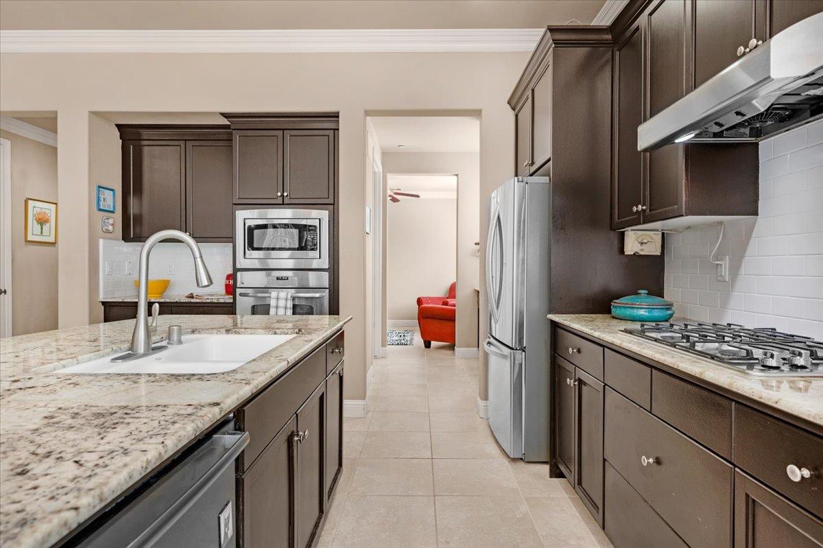 5649 N Romeo Ln, Fresno, CA 93711