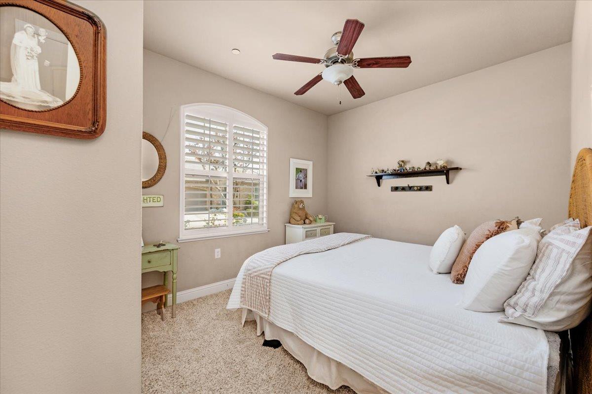 5649 N Romeo Ln, Fresno, CA 93711