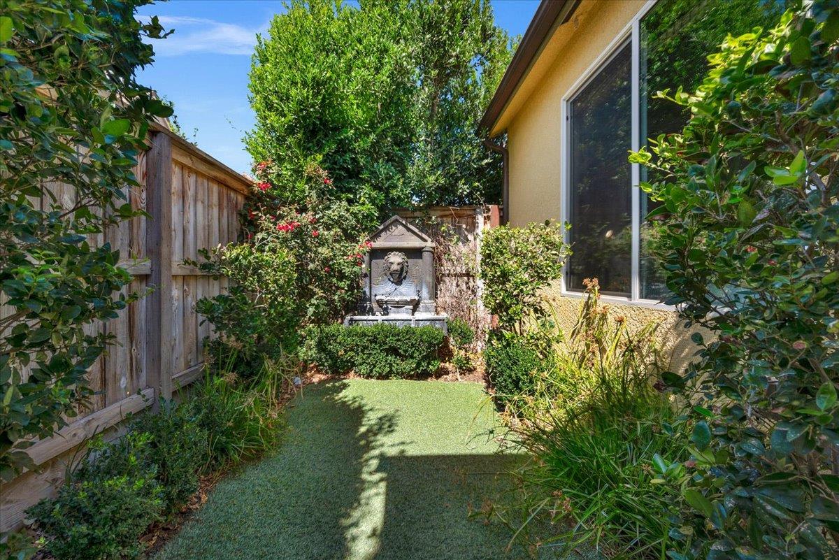 5649 N Romeo Ln, Fresno, CA 93711