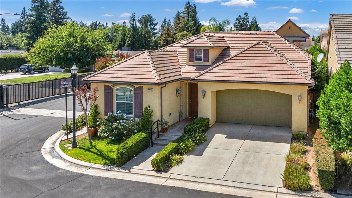 5649 N Romeo Ln, Fresno, CA 93711