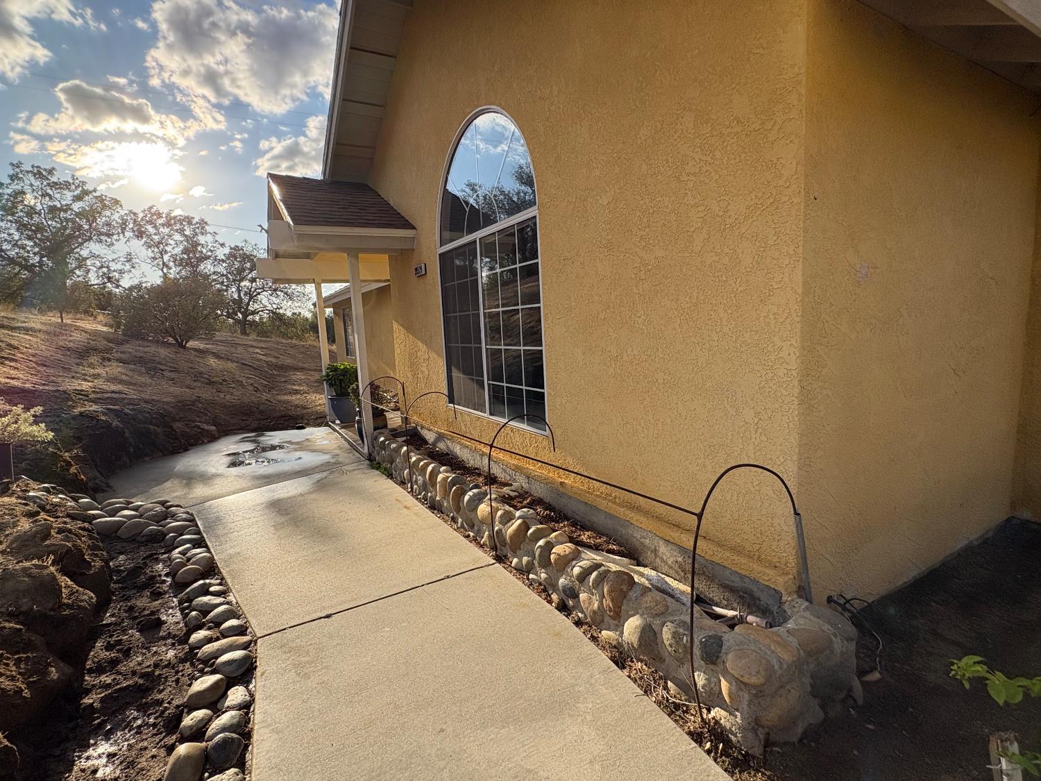 39525 S Lilley Way, Coarsegold, CA 93614