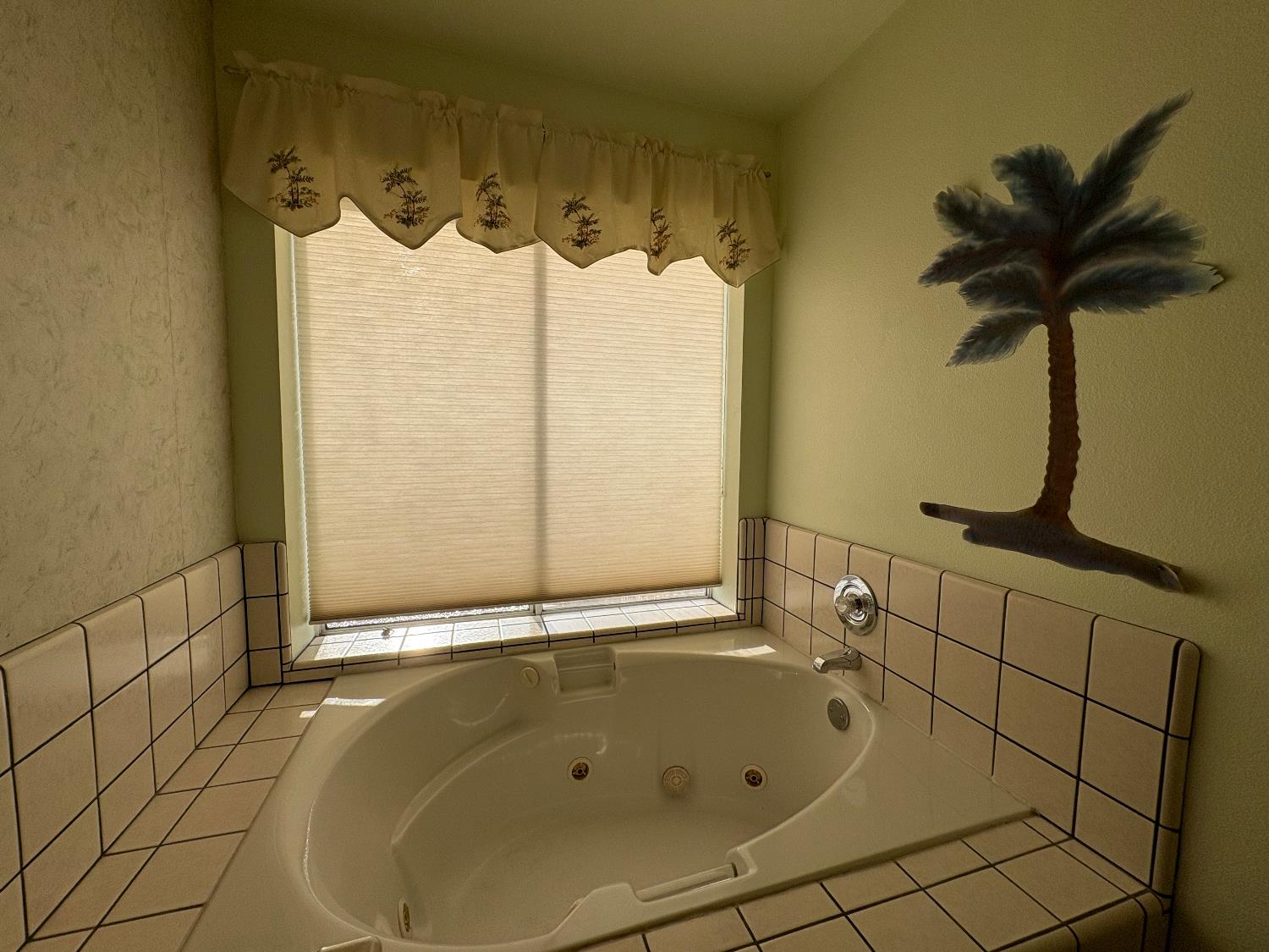 39525 S Lilley Way, Coarsegold, CA 93614