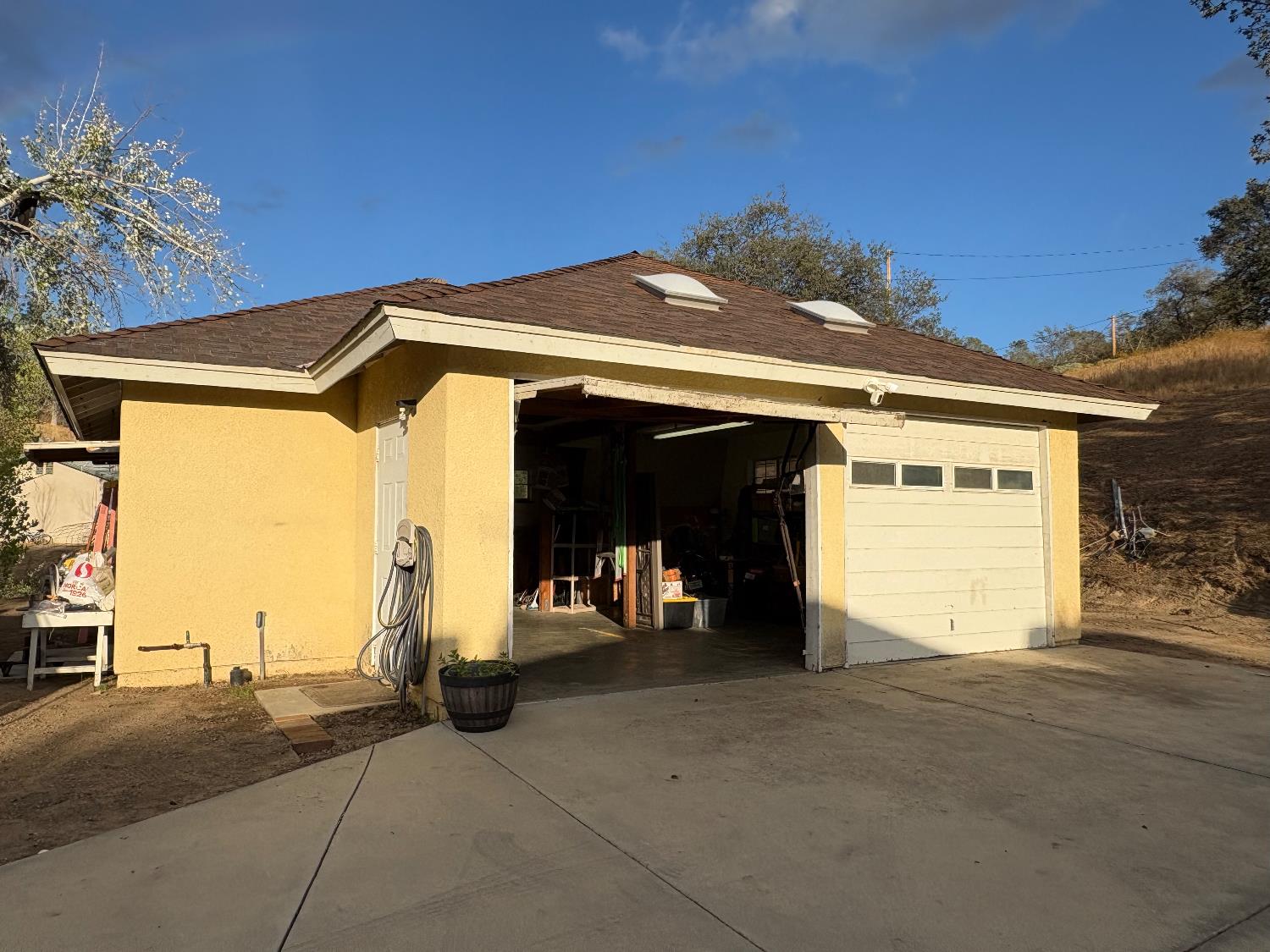 39525 S Lilley Way, Coarsegold, CA 93614