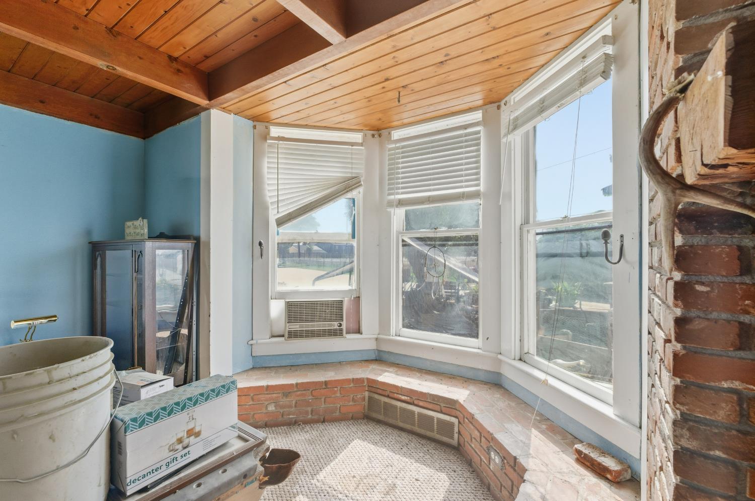 8896 13th Ave, Hanford, CA 93230