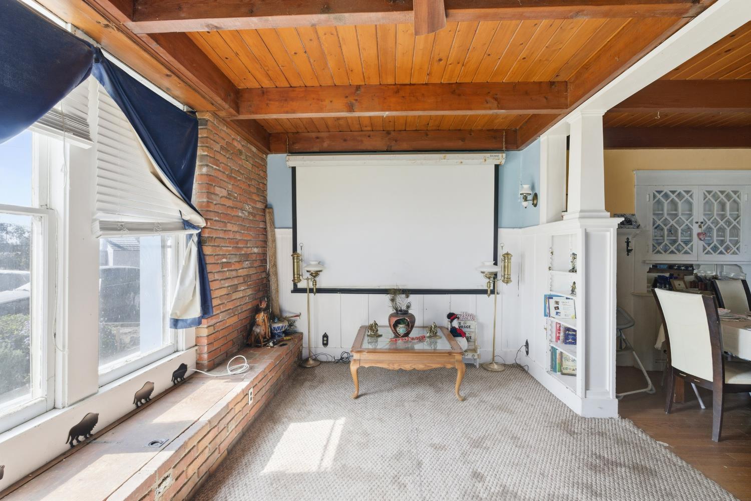 8896 13th Ave, Hanford, CA 93230