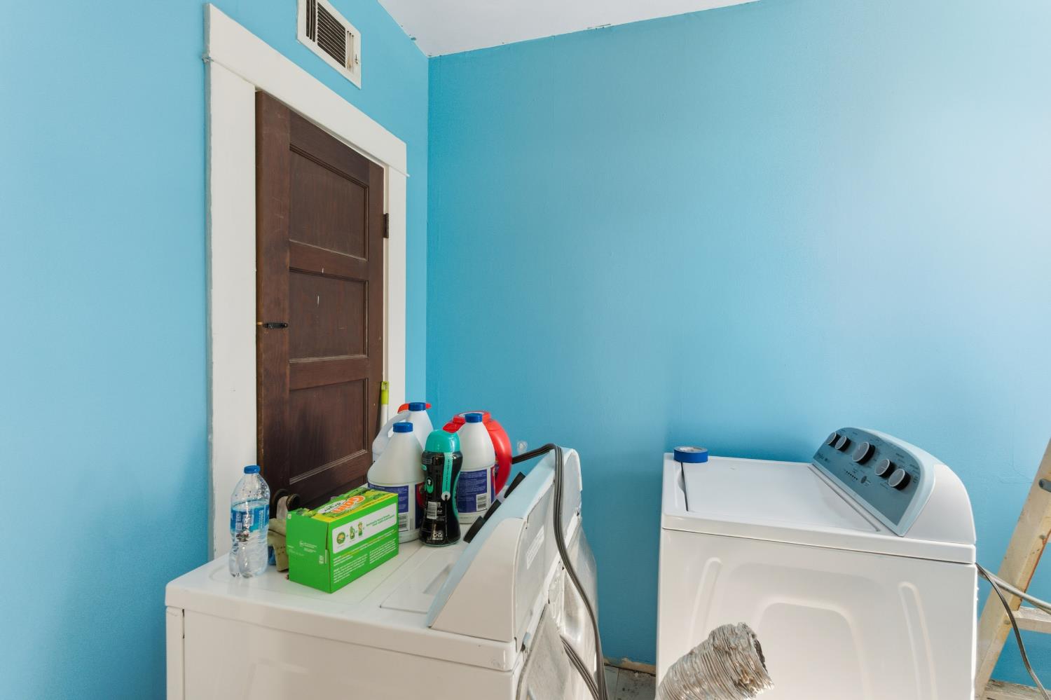 8896 13th Ave, Hanford, CA 93230