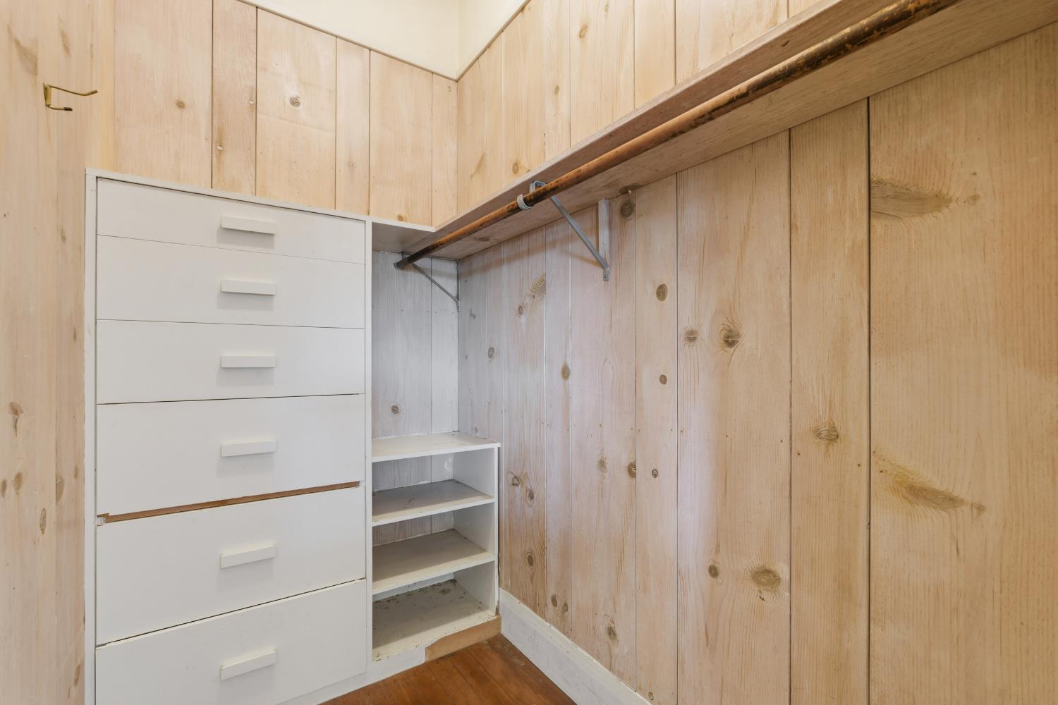 8896 13th Ave, Hanford, CA 93230