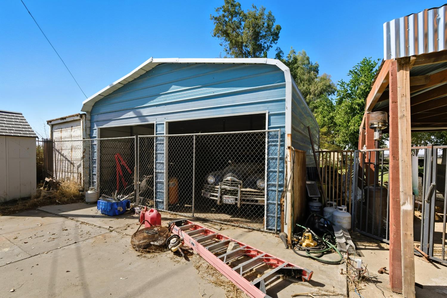 8896 13th Ave, Hanford, CA 93230