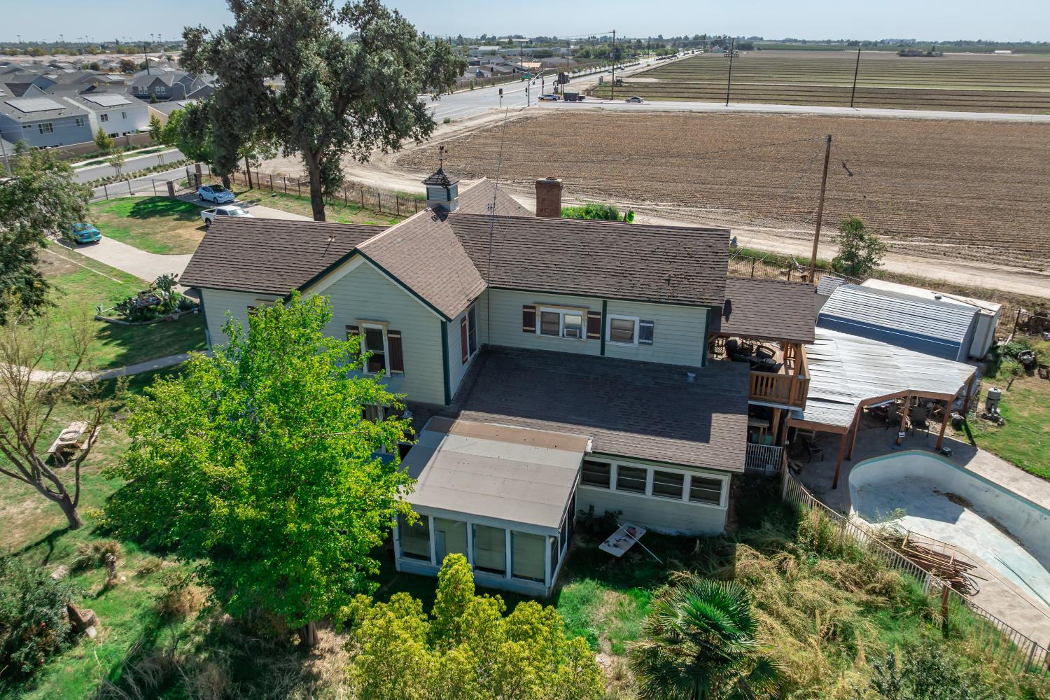 8896 13th Ave, Hanford, CA 93230