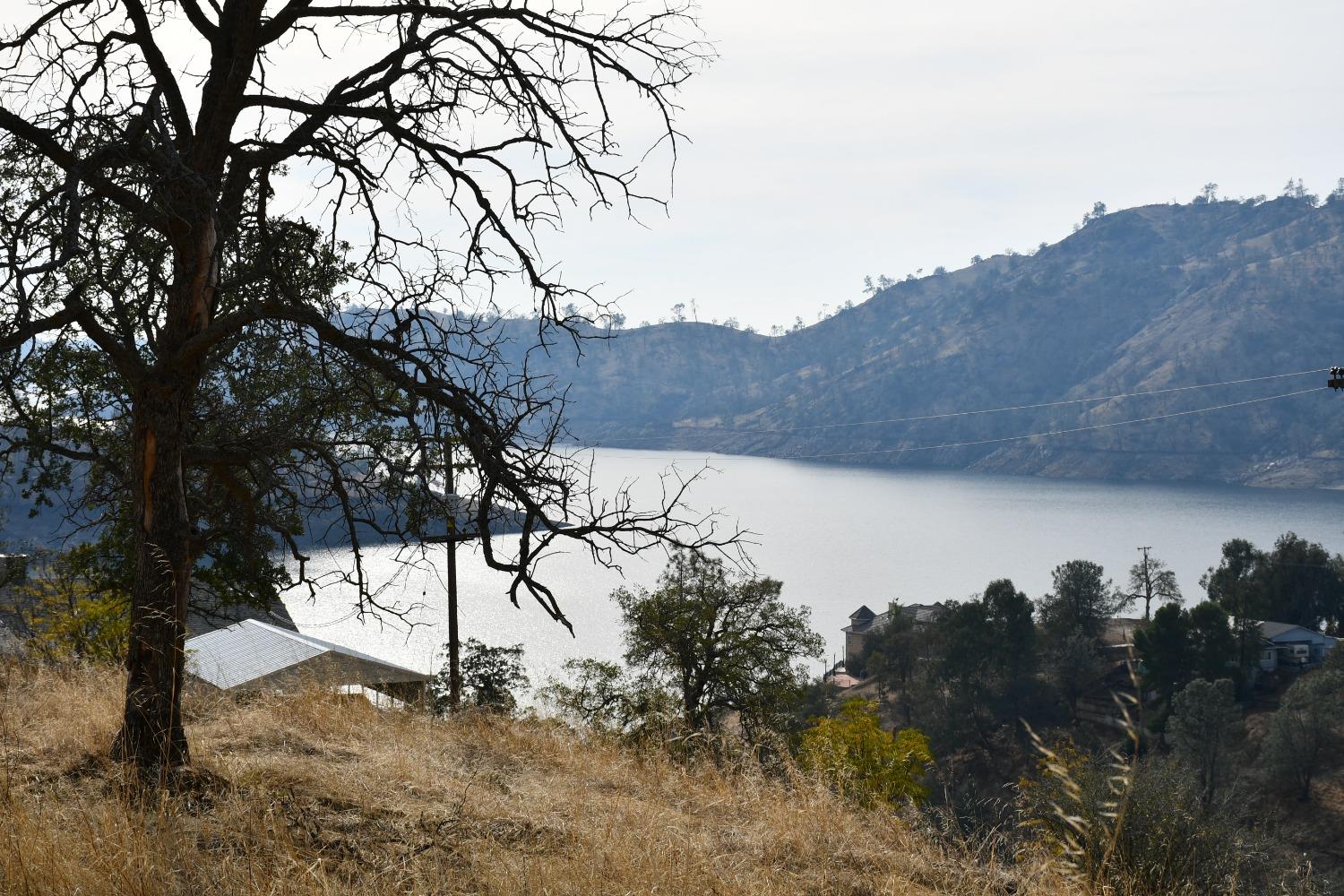 102 Hidden Lake Blvd, Friant, CA 93653