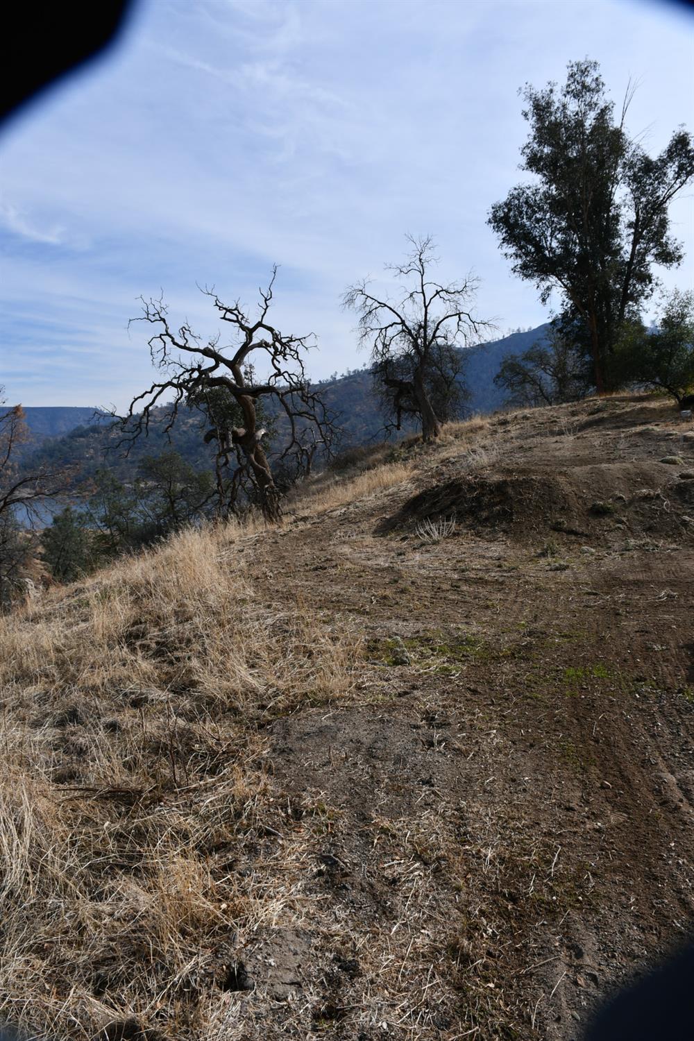 102 Hidden Lake Blvd, Friant, CA 93653