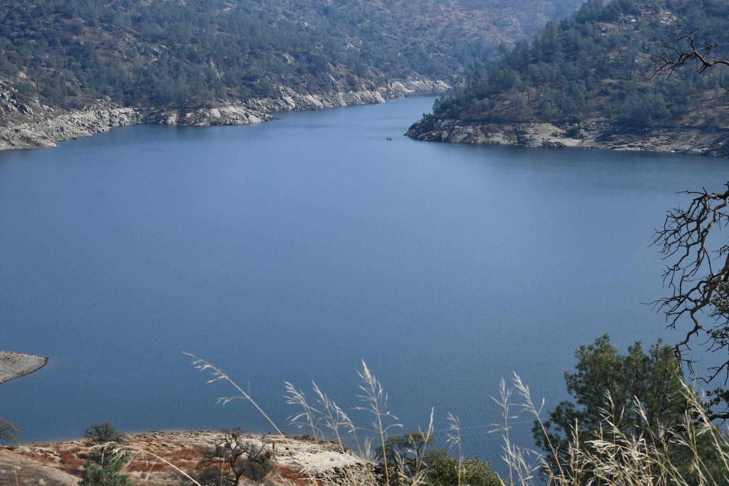 102 Hidden Lake Blvd, Friant, CA 93653