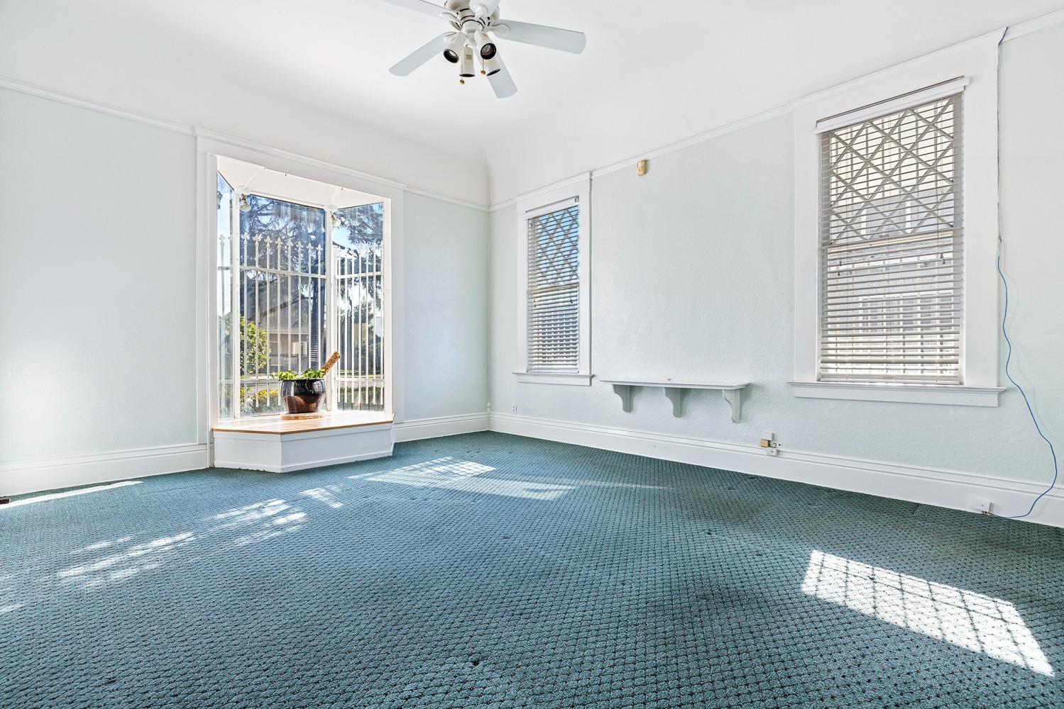 235 N Fulton St, Fresno, CA 93701