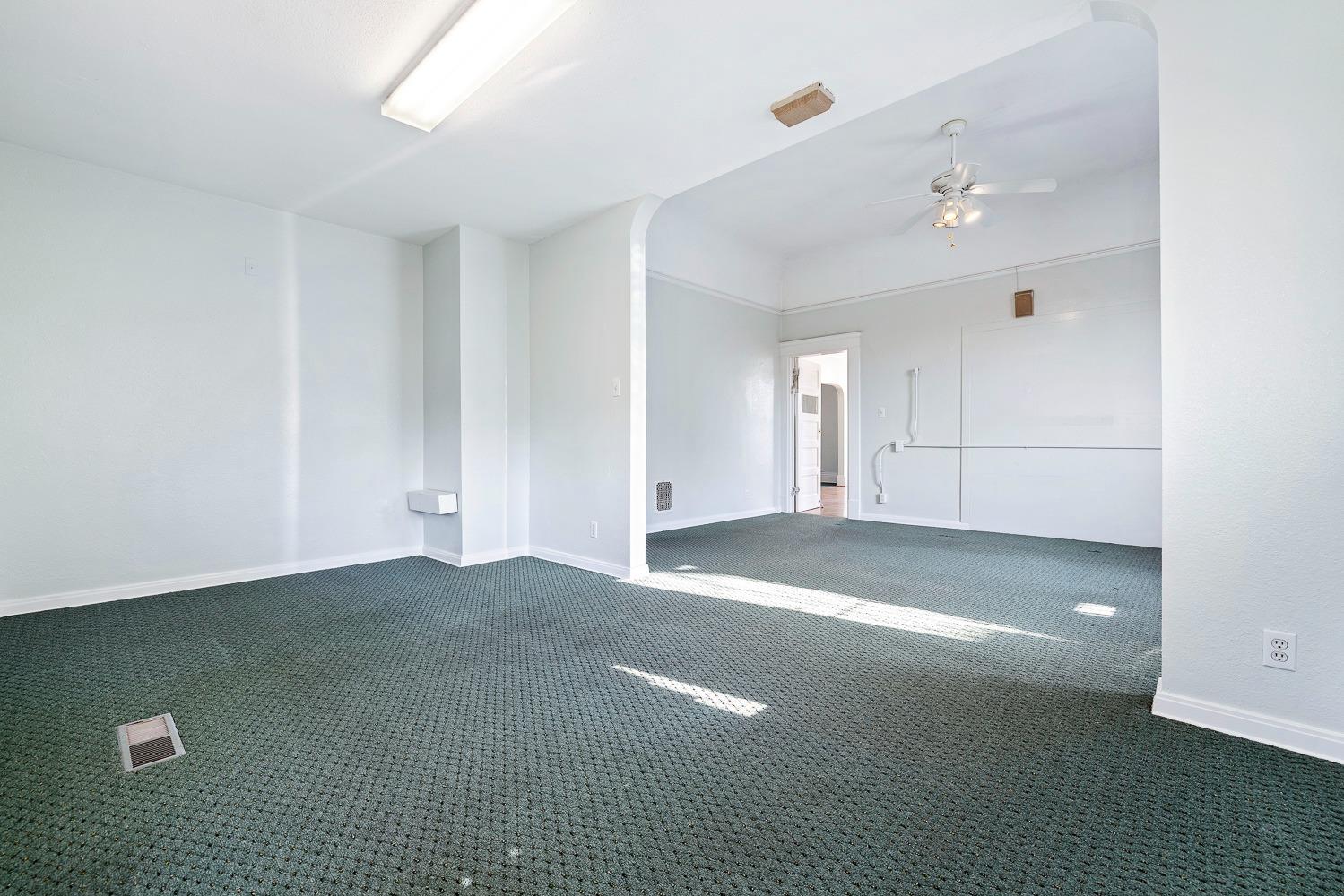 235 N Fulton St, Fresno, CA 93701