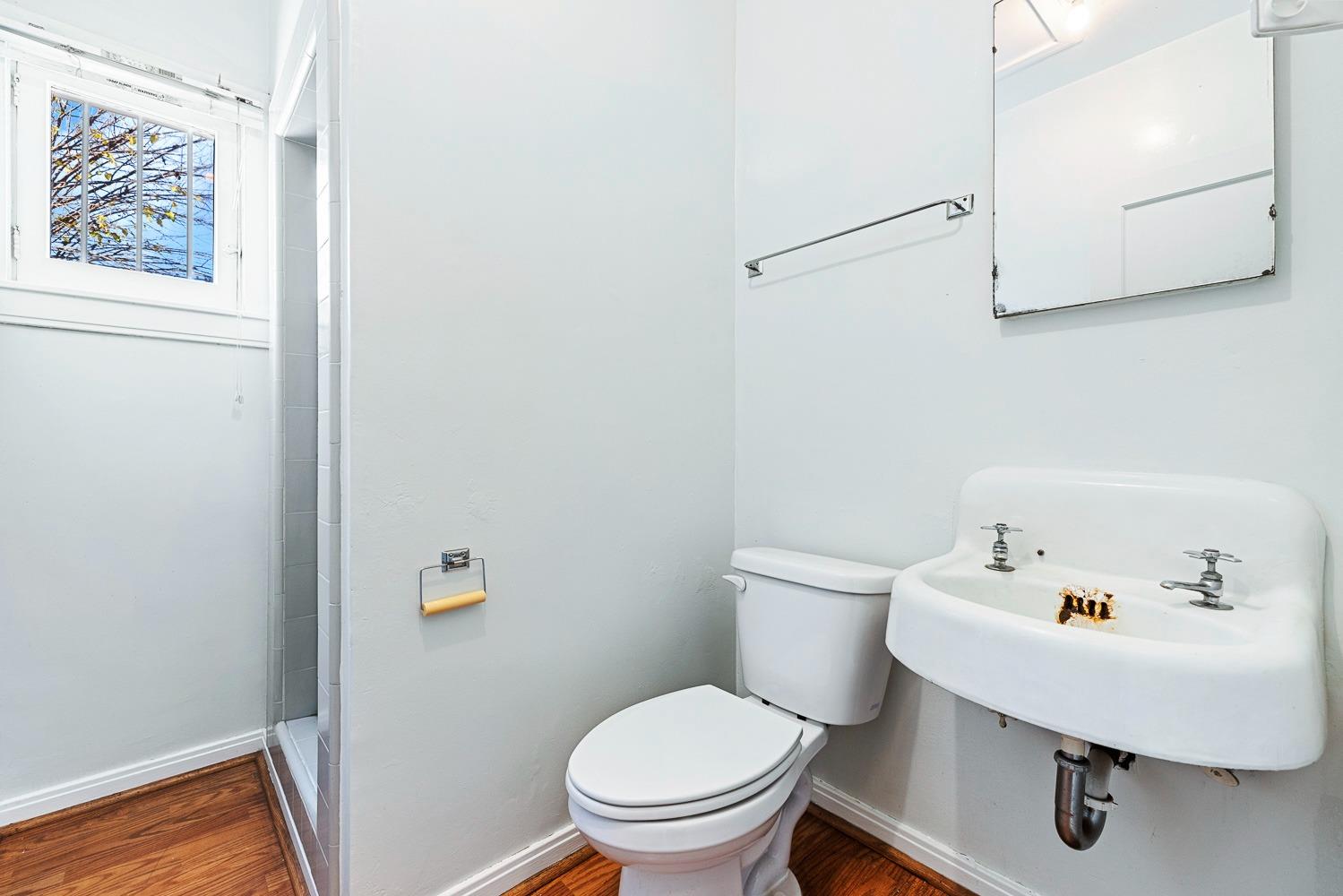 235 N Fulton St, Fresno, CA 93701