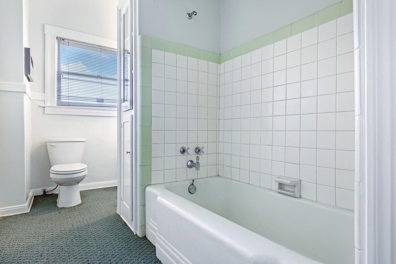 235 N Fulton St, Fresno, CA 93701