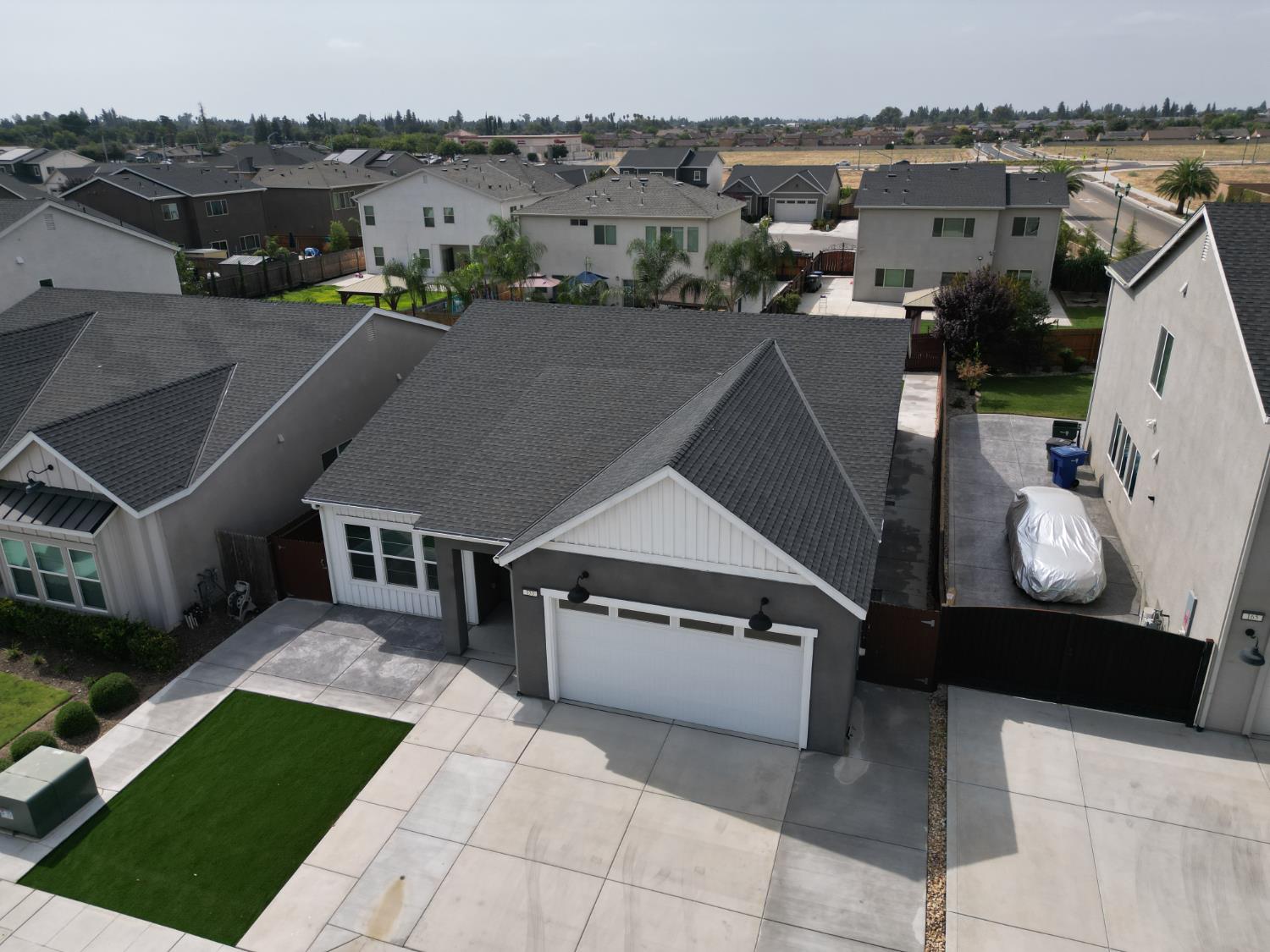 153 N Bliss Ave, Fresno, CA 93727