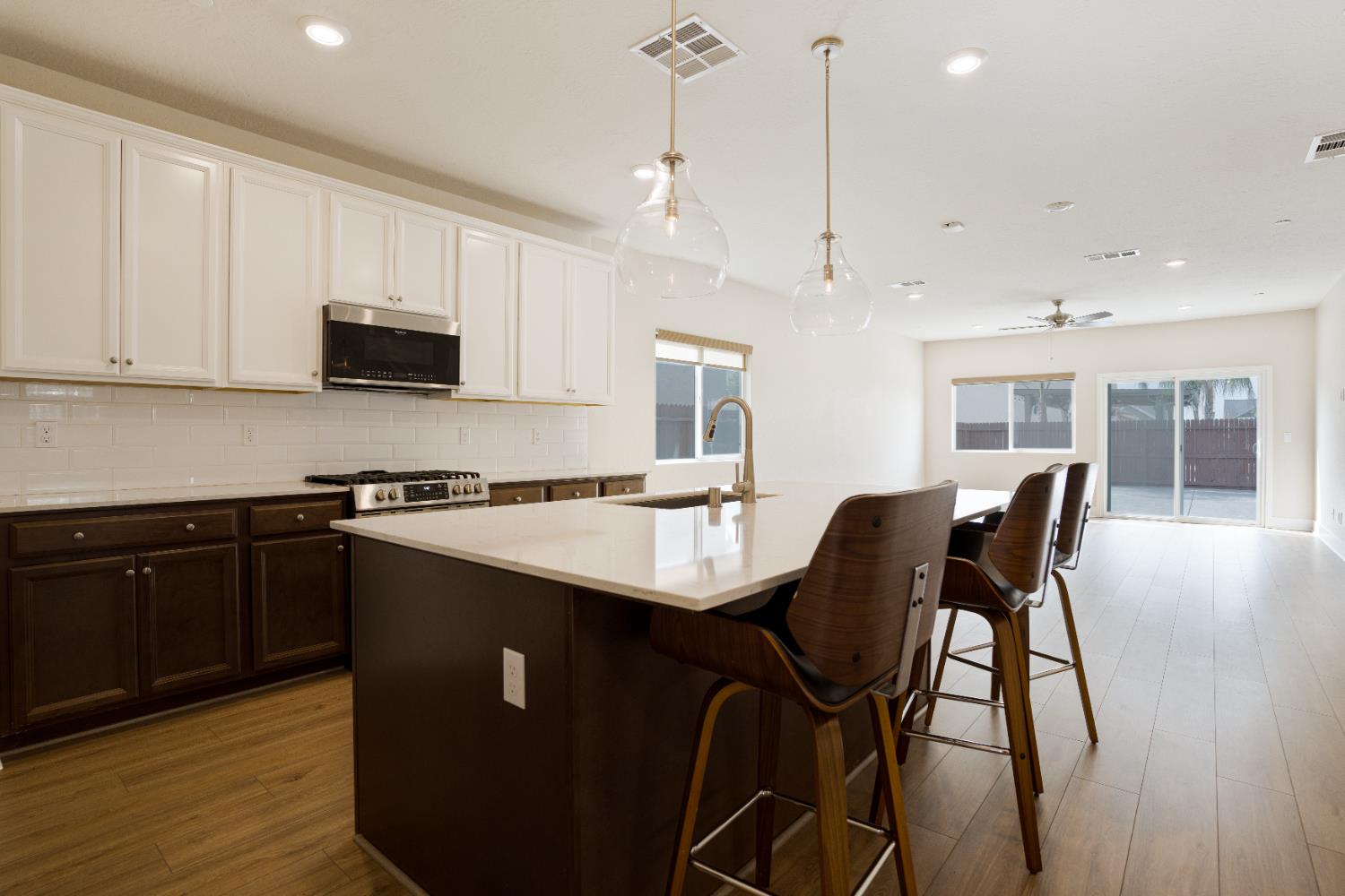 153 N Bliss Ave, Fresno, CA 93727