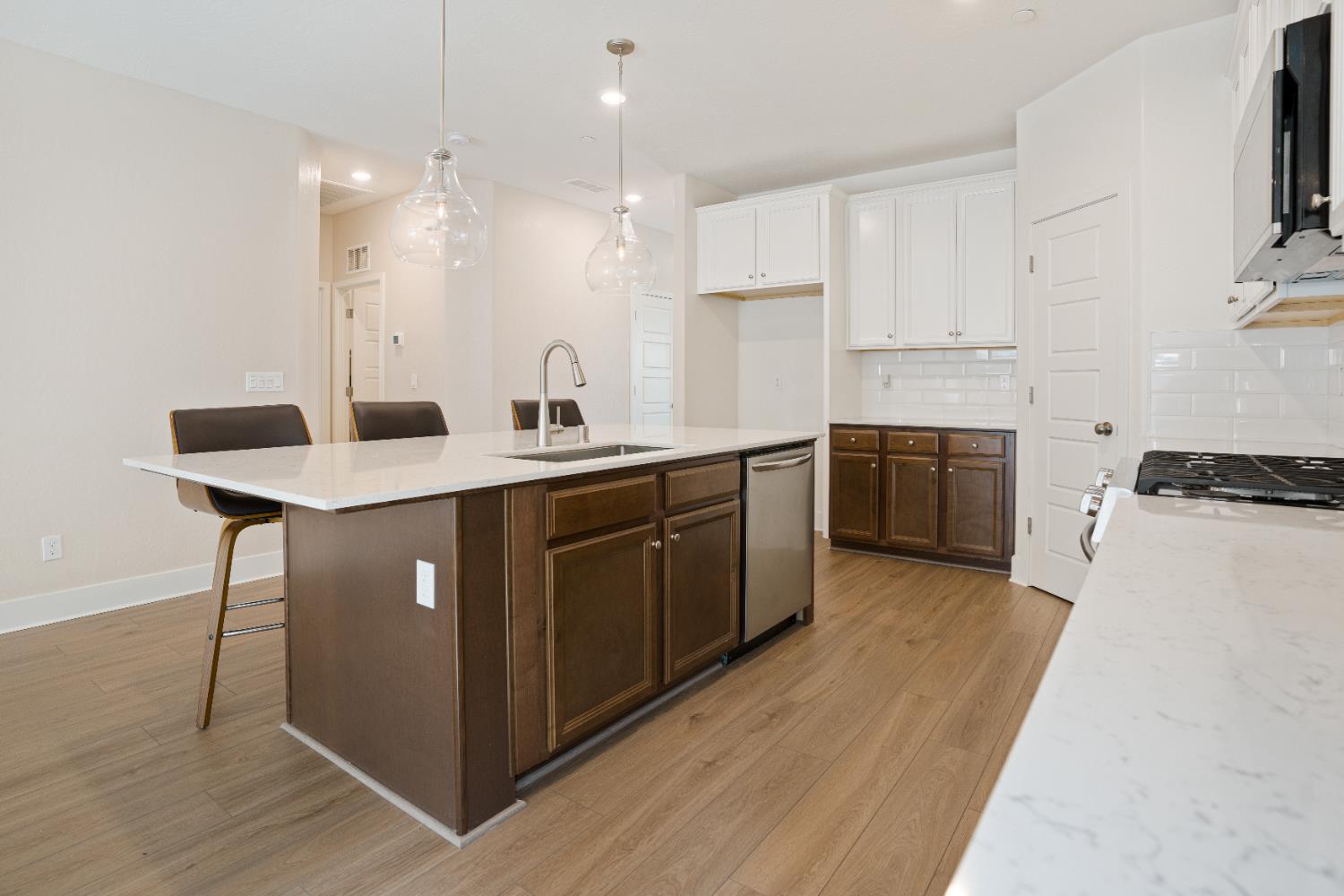 153 N Bliss Ave, Fresno, CA 93727