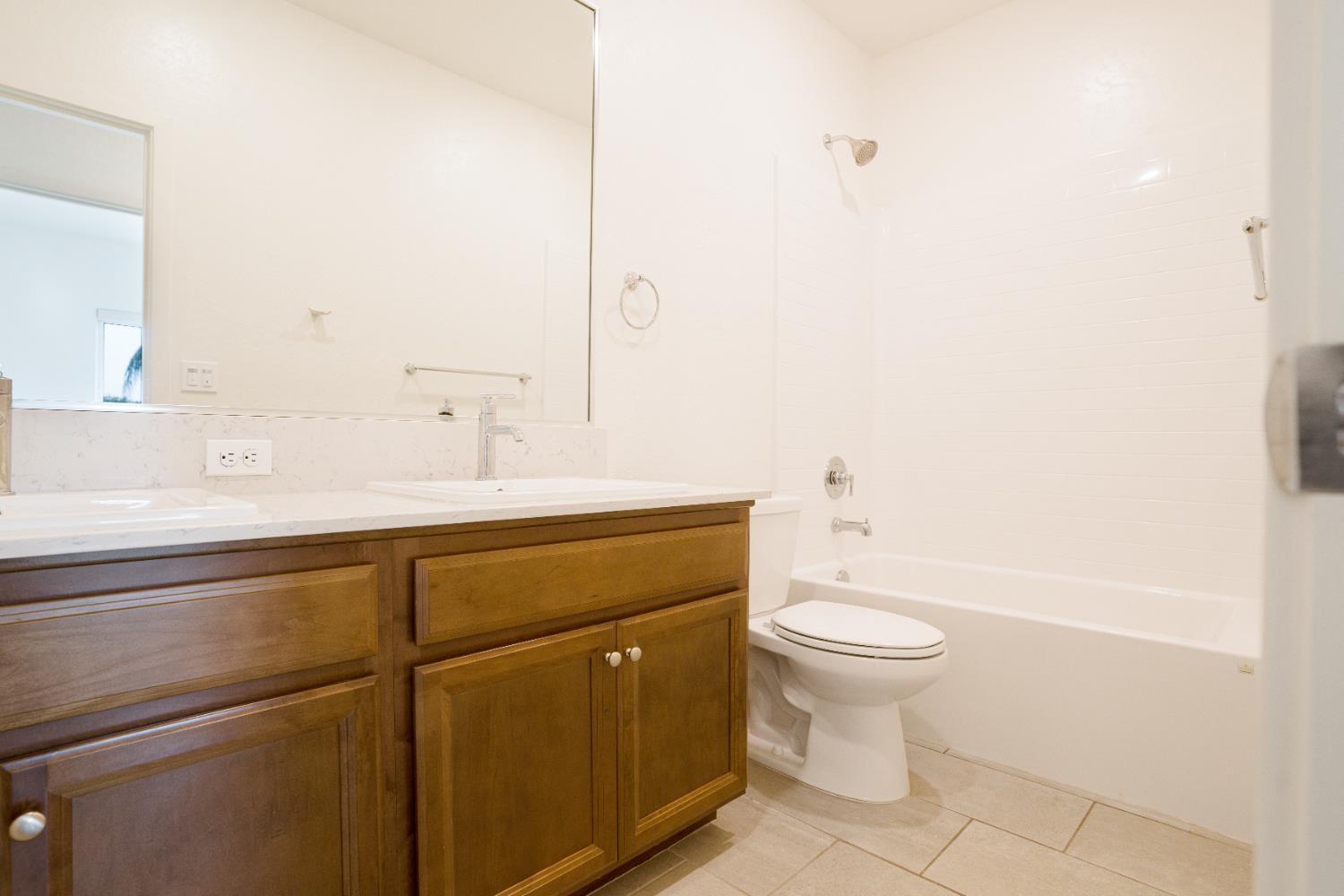 153 N Bliss Ave, Fresno, CA 93727