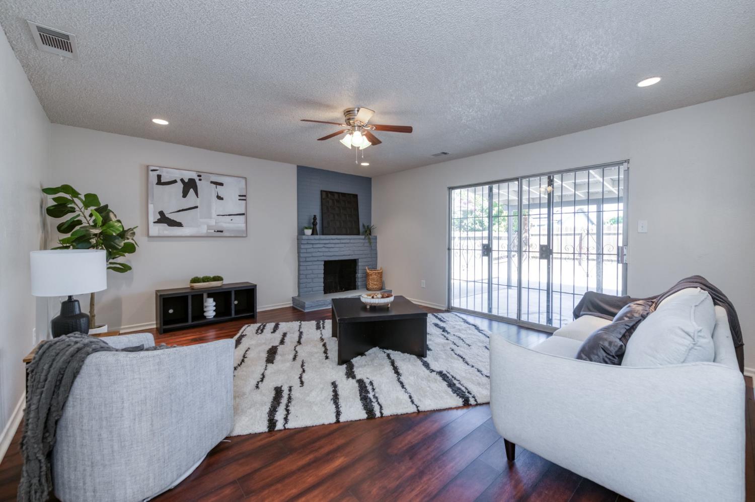 11311 Dan Dr, Armona, CA 93202