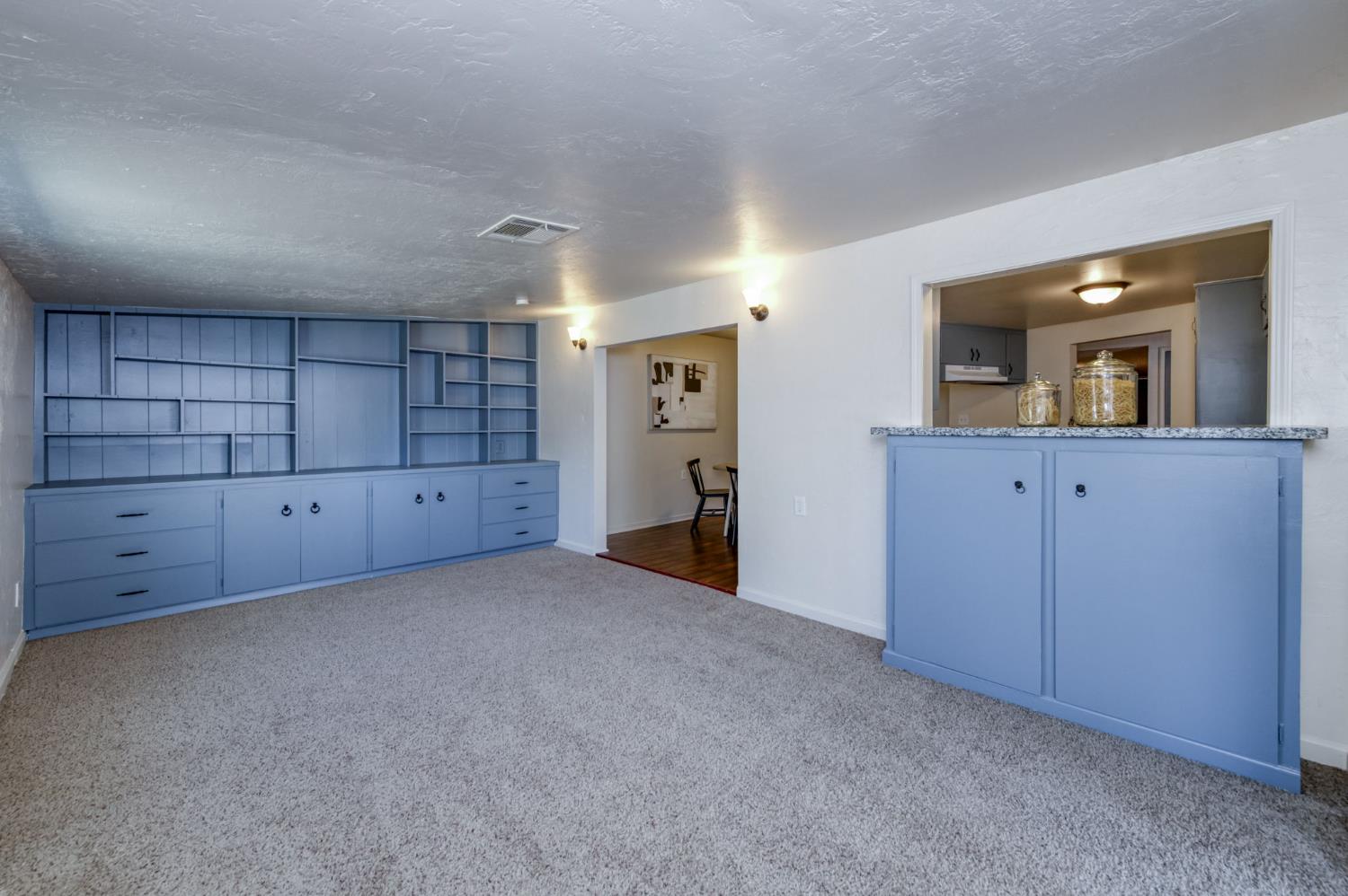 11311 Dan Dr, Armona, CA 93202