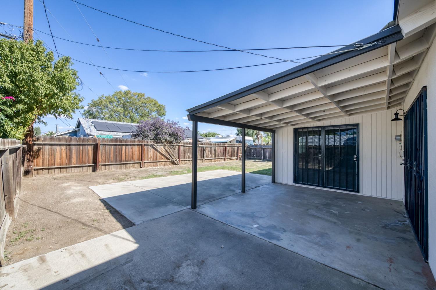 11311 Dan Dr, Armona, CA 93202