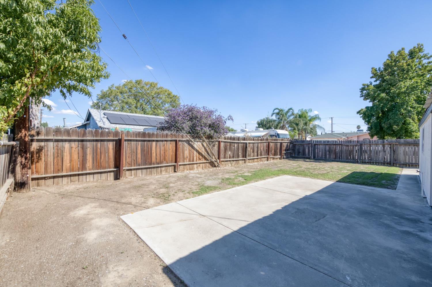 11311 Dan Dr, Armona, CA 93202